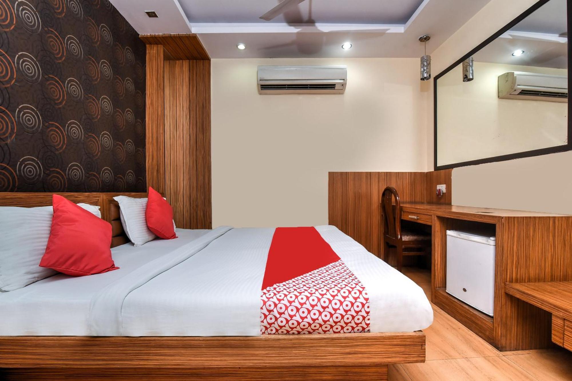 Hotel O Kochar Plaza Delhi  Extérieur photo