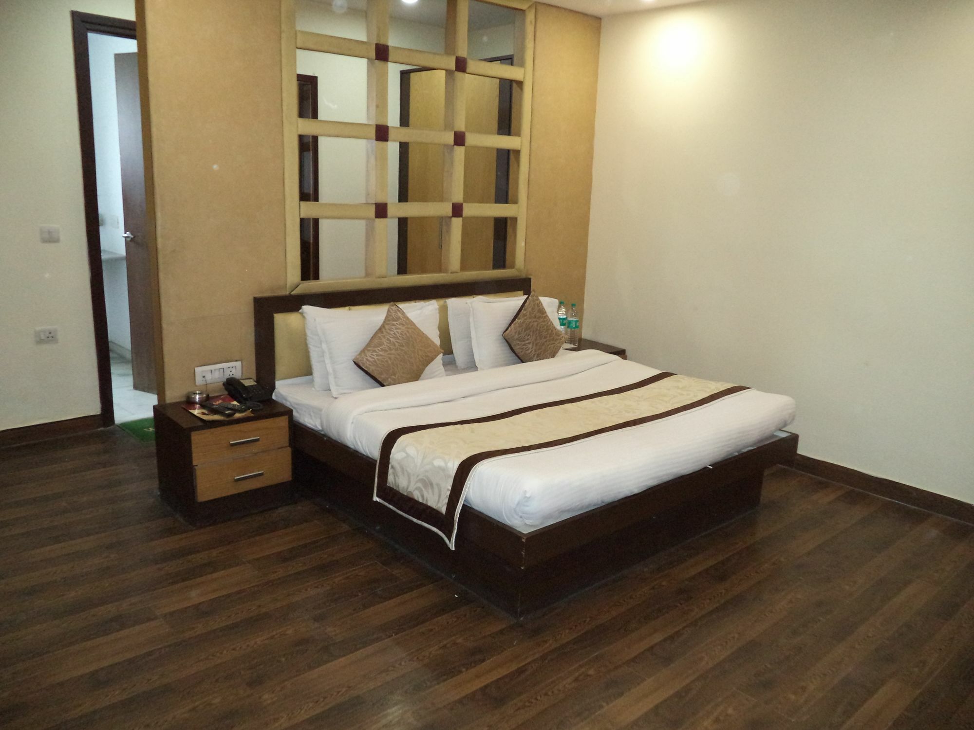 Hotel O Kochar Plaza Delhi  Extérieur photo